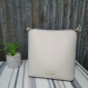 Kate Spade Darcy Small Bucket Bag Parchment
